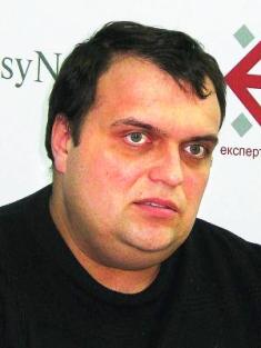 "Впродовж 4,5 років на посаді міського голови мені неодноразово доводилося витримувати шалений тиск з абсолютно різних інституцій щодо звільнення Павла Миколайовича з посади" "Впродовж 4,5 років на посаді міського голови мені неодноразово доводилося витримувати шалений тиск з абсолютно різних інституцій щодо звільнення Павла Миколайовича з посади"