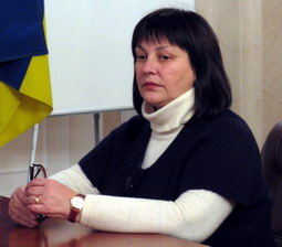 Софія Гнідая - стопроцентний депутат. Адже незалежно від показників голосування у Смілі, вона стає депутатом за списком Партії регіонів (входить до першої п'ятірки). Софія Гнідая - стопроцентний депутат. Адже незалежно від показників голосування у Смілі, вона стає депутатом за списком Партії регіонів (входить до першої п'ятірки).